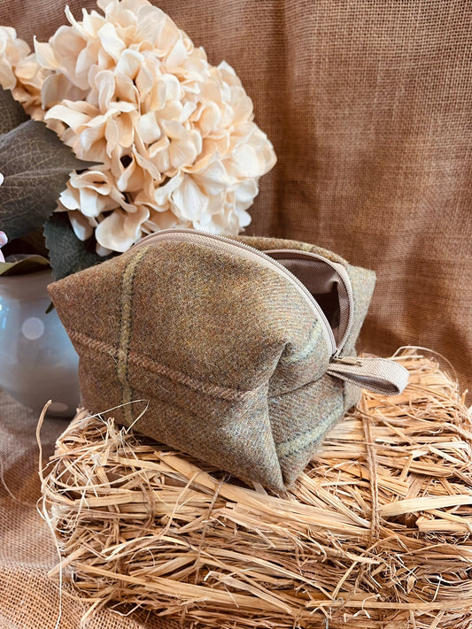 Green Tweed Makeup Bag